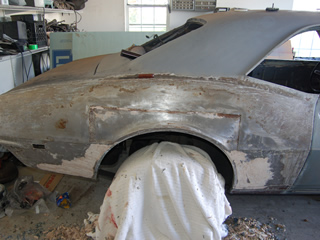 Right rear quarter panel - Seventeenth stripping